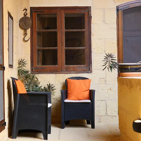 Traditional House Of Character In Gozo Сasa de vacaciones