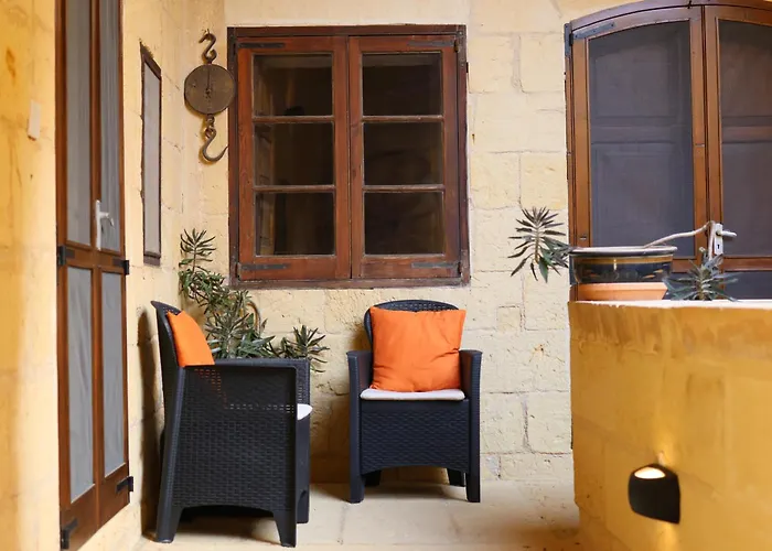 Traditional House Of Character In Gozo Nyaraló